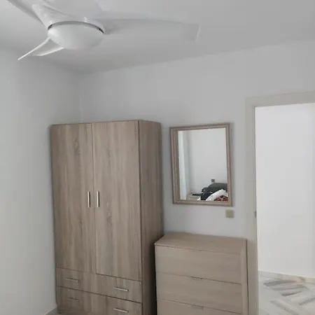 아파트 Amplia Vivienda A 5 Minutos Andando De La Playa